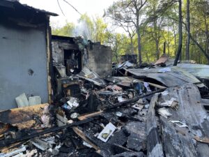 Community rallies behind couple after devastating housefire