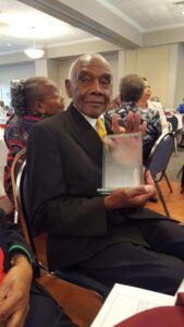 Milford icon and award-winning duck carver passes away at 102