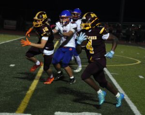 Bucs Tame Wildcats 19-6