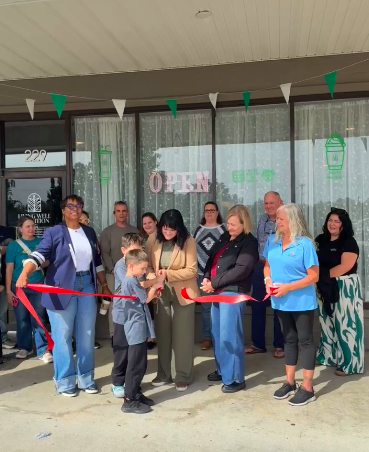 Living Well Nutrition Celebrates First Anniversary